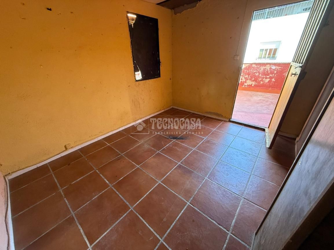 Casa adosada en venda en Linares