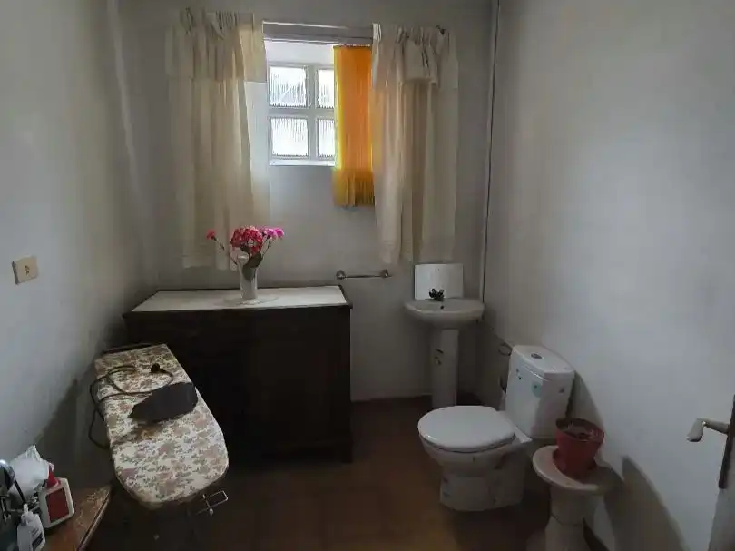 Baño de Casa adosada en venta en Ribadumia con Jardín privado y Amueblado