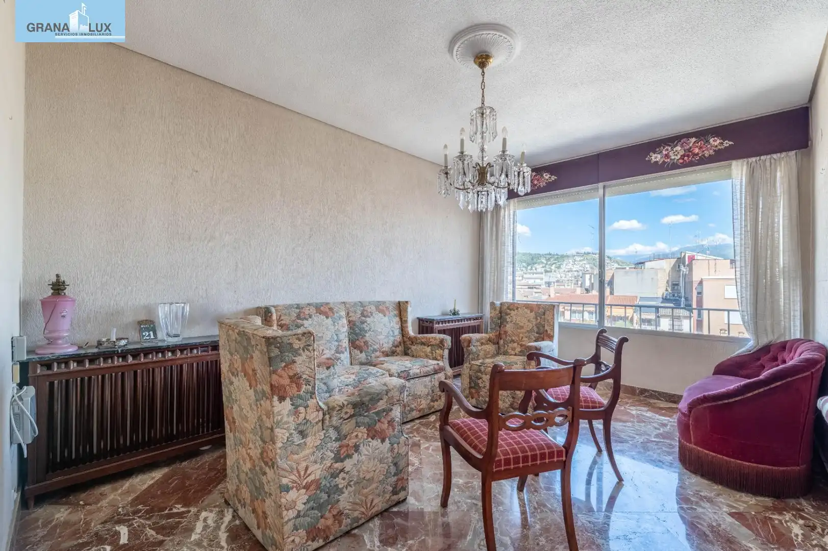 Sala de estar de Piso en venta en Granada con Terraza y Balcón