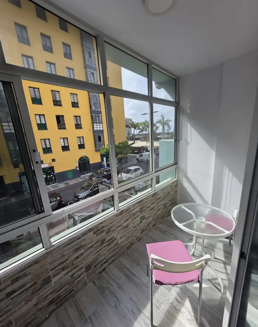 Terraza de Piso de alquiler en Puerto de la Cruz con Amueblado, Lavadora y Microondas