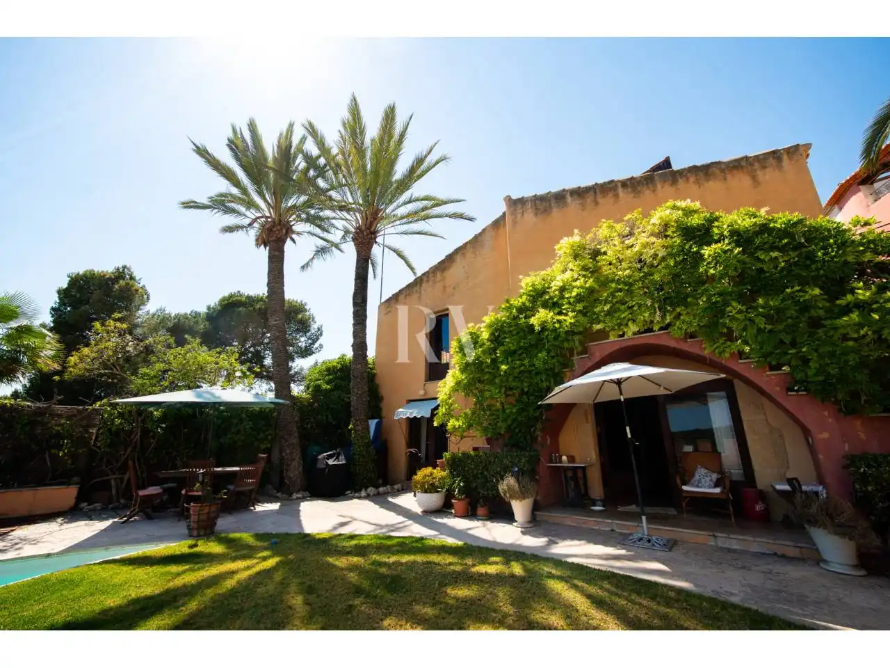 Houses for sale in La Nou de Gaià  with Heating, Private garden and Parquet flooring