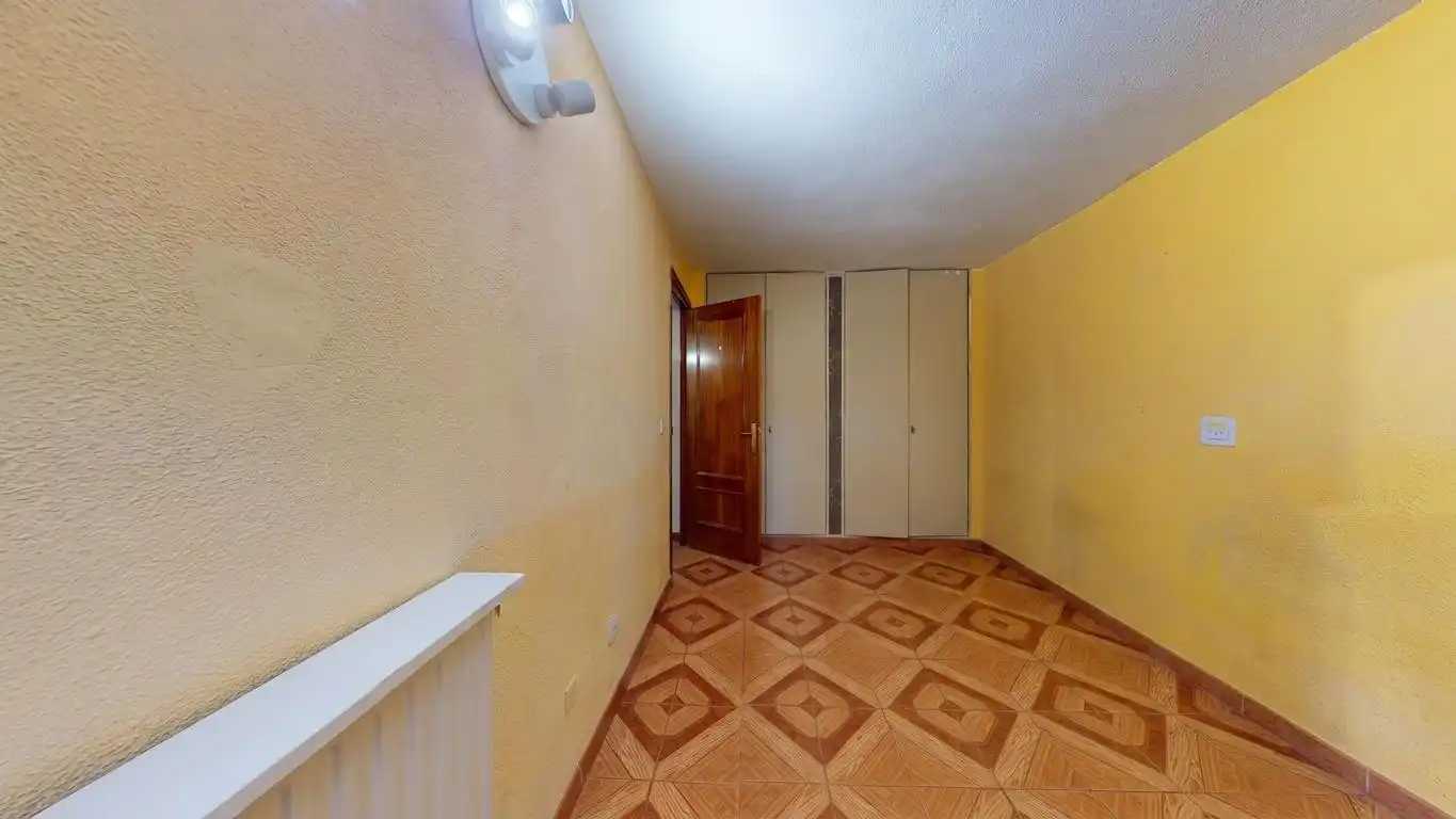 Flat for sale in Madrid  with Heating