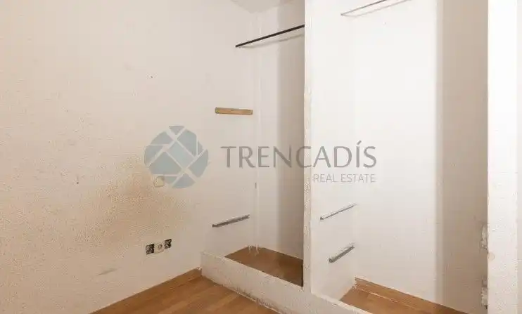 Dormitori de Pis en venda en Madrid