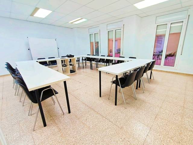 Local comercial en Alquiler en Passeig de Francesc Macià en Centre