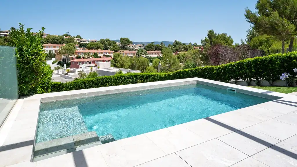 Piscina de Casa o xalet en venda en Calvià amb Aire condicionat, Calefacció i Terrassa