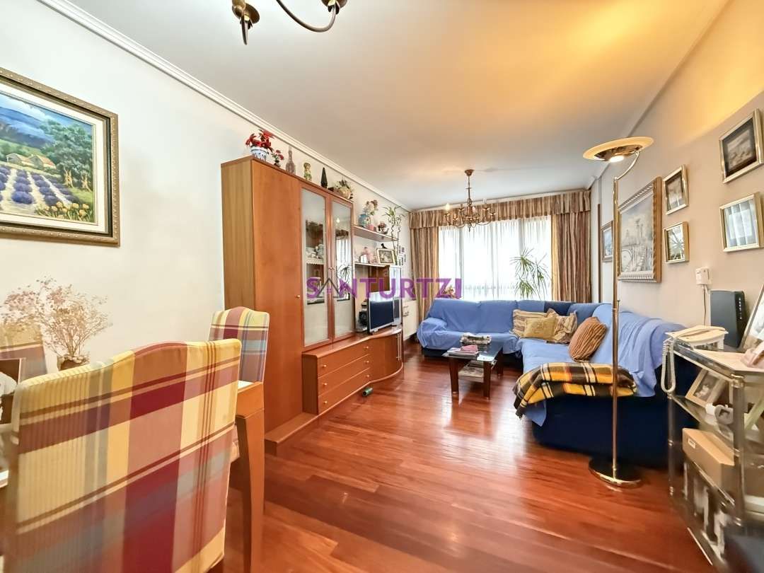 Living room of Flat for sale in Santurtzi   with Heating and Balcony