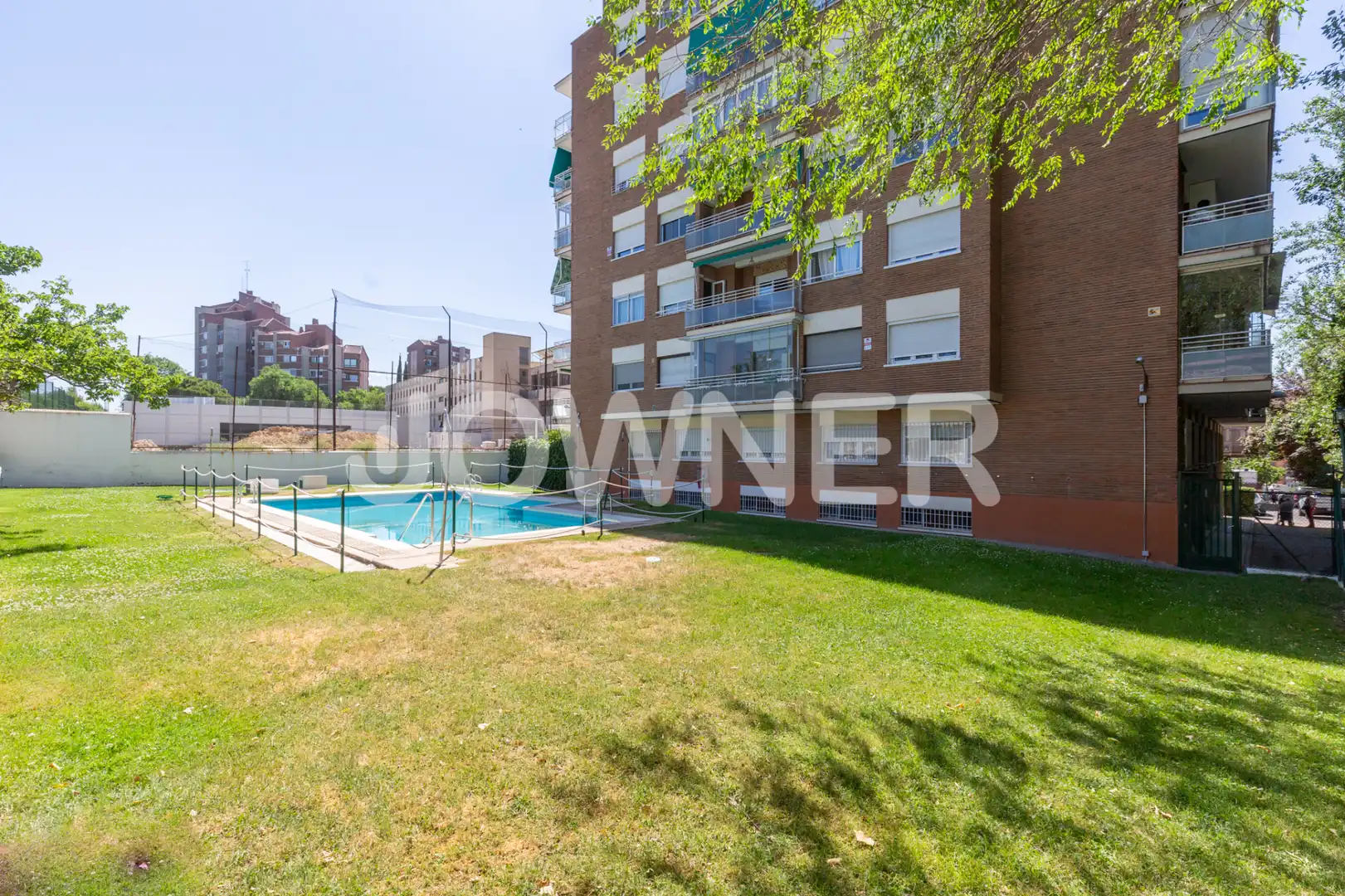 Swimming pool of Flat for rent in Madrid  with Air Conditioner, Heating and Terrace