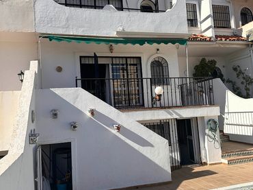 Casa con balcone in vendita a Lo Cea