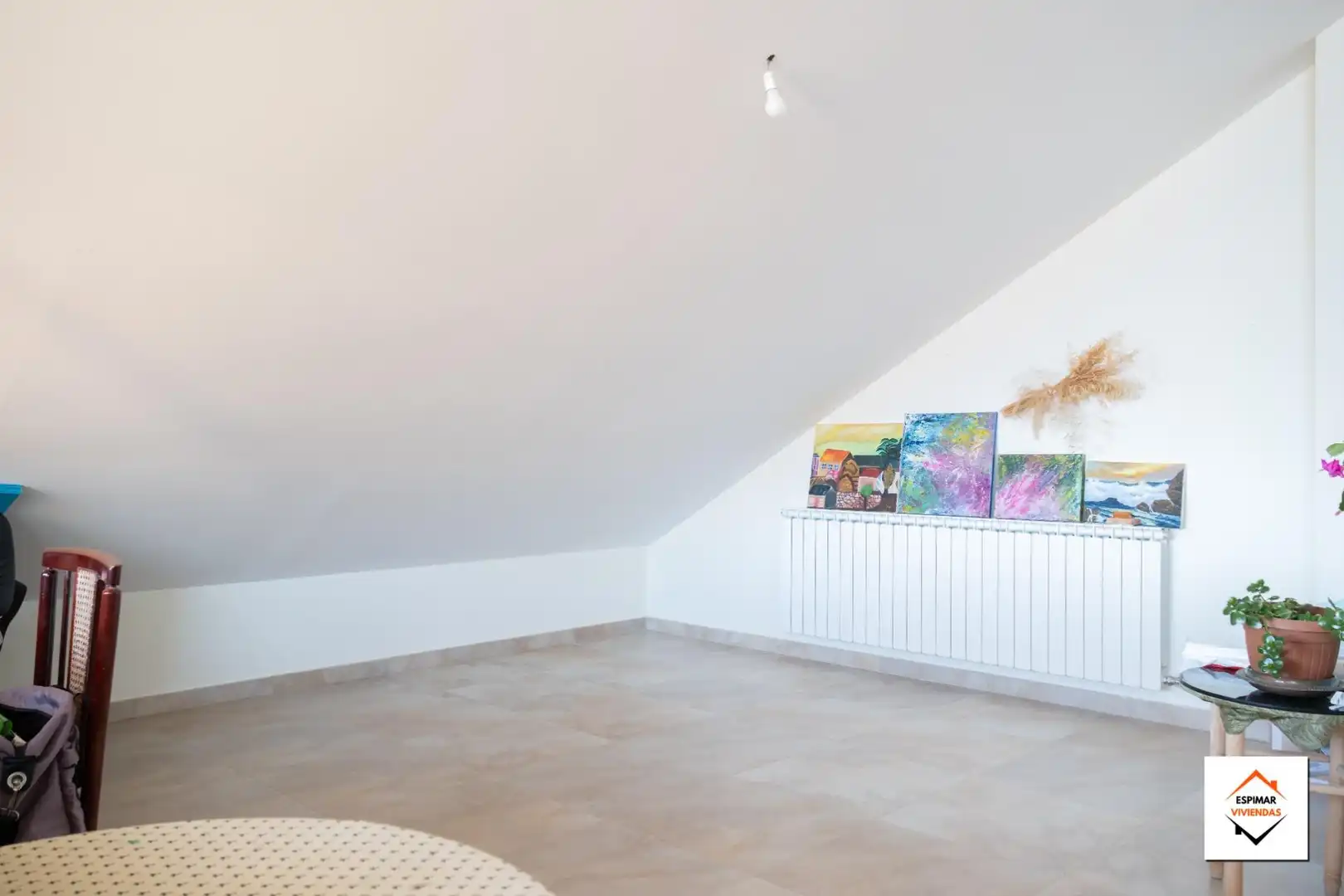 Schlafzimmer von Einfamilien-Reihenhaus zum Verkauf in Villanueva de Gállego mit Heizung, Privatgarten und Terrasse