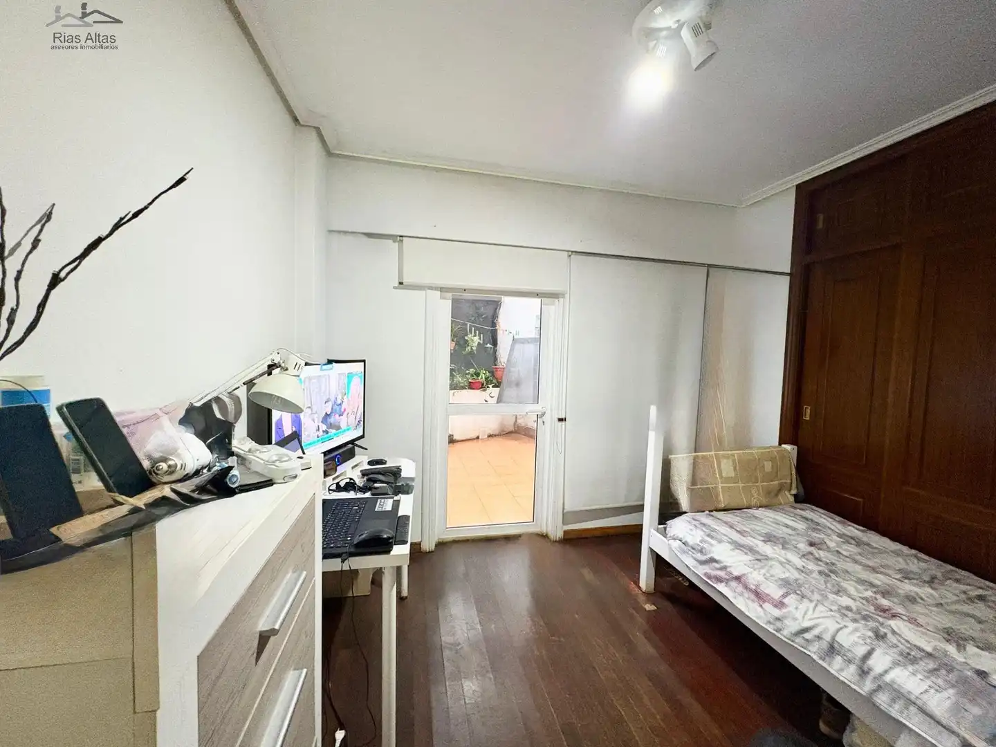Bedroom of Flat for sale in A Coruña Capital   with Heating, Parquet flooring and Terrace
