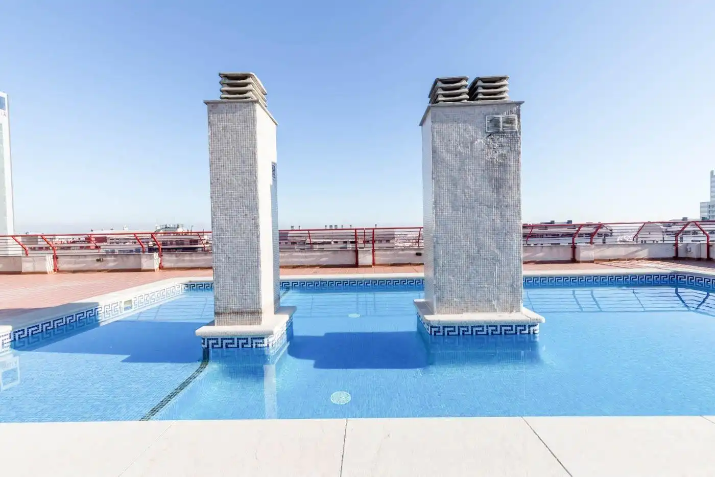 Piscina de Apartamento de alquiler en Valencia con Aire acondicionado, Calefacción y Amueblado