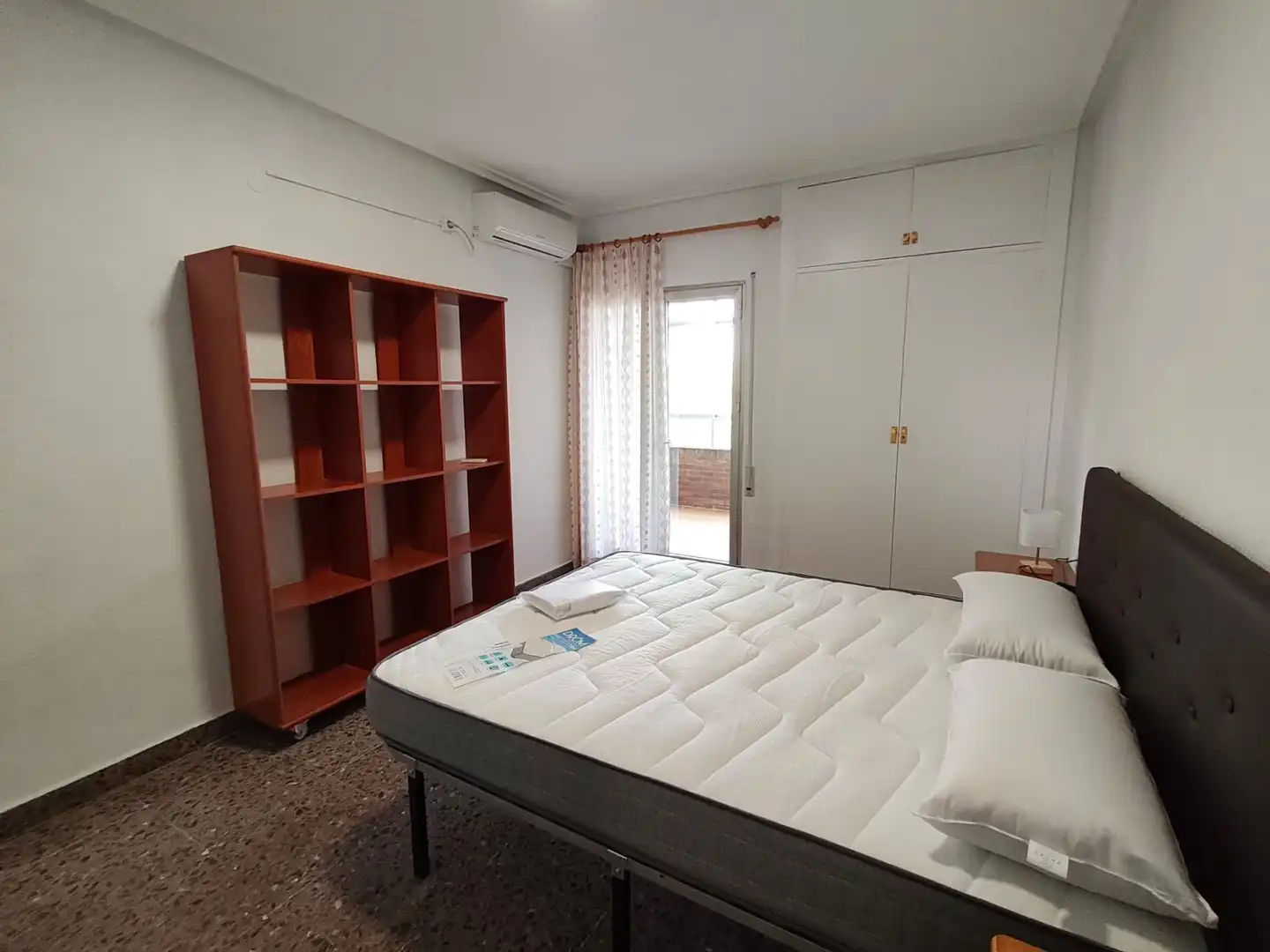 Dormitori de Pis de lloguer en Cartagena amb Aire condicionat, Calefacció i Terrassa