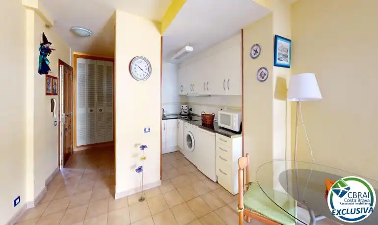 Cocina de Local en venta en Roses con Amueblado