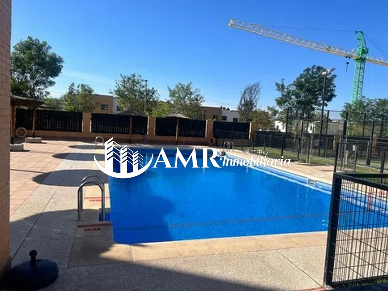 Piscina de Pis en venda en Móstoles amb Calefacció, Jardí privat i Traster