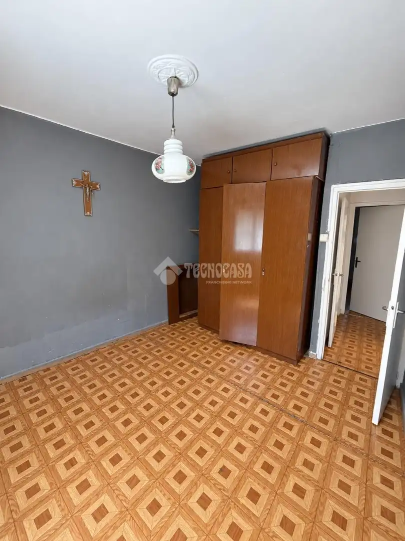 Habitación de Piso en venta en Madrid con Parquet