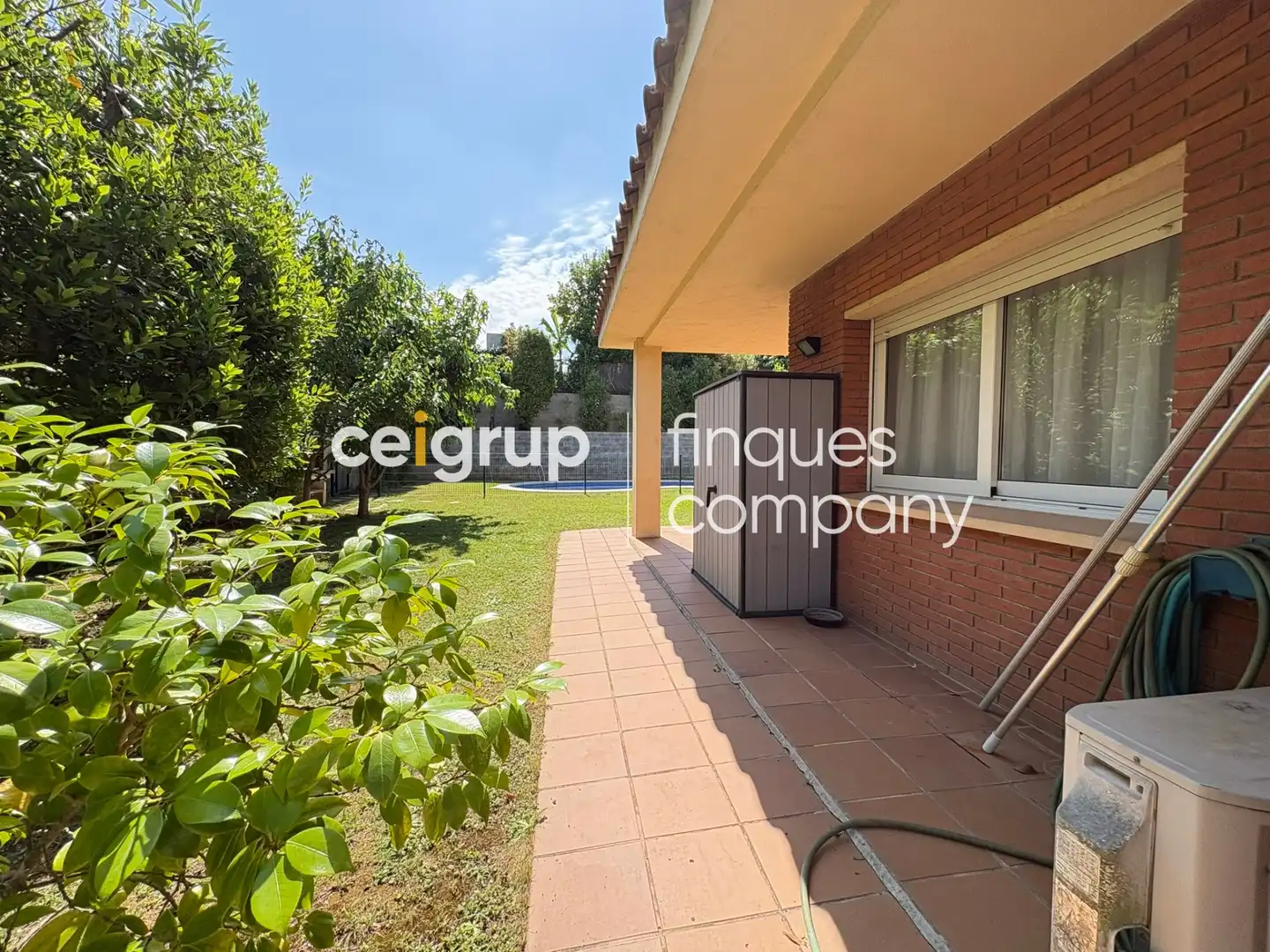 Jardín de Casa o chalet de alquiler en Girona con Calefacción, Terraza y Piscina