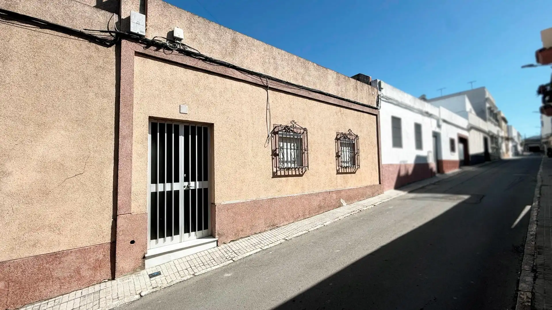 Vista exterior de Casa o chalet en venta en Chiclana de la Frontera con Trastero