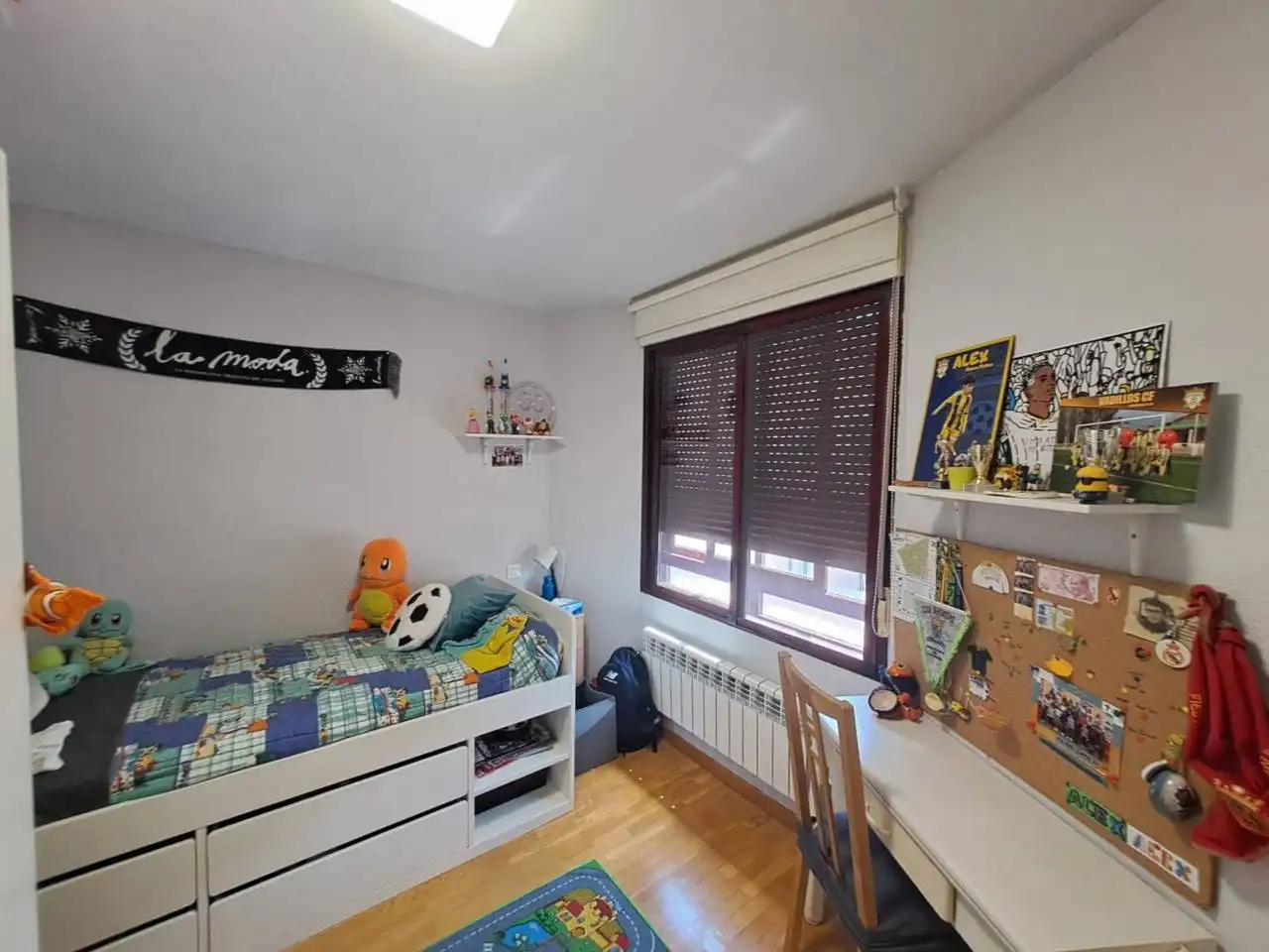 Bedroom of Houses for sale in Burgos  with Heating, Private garden and Parquet flooring