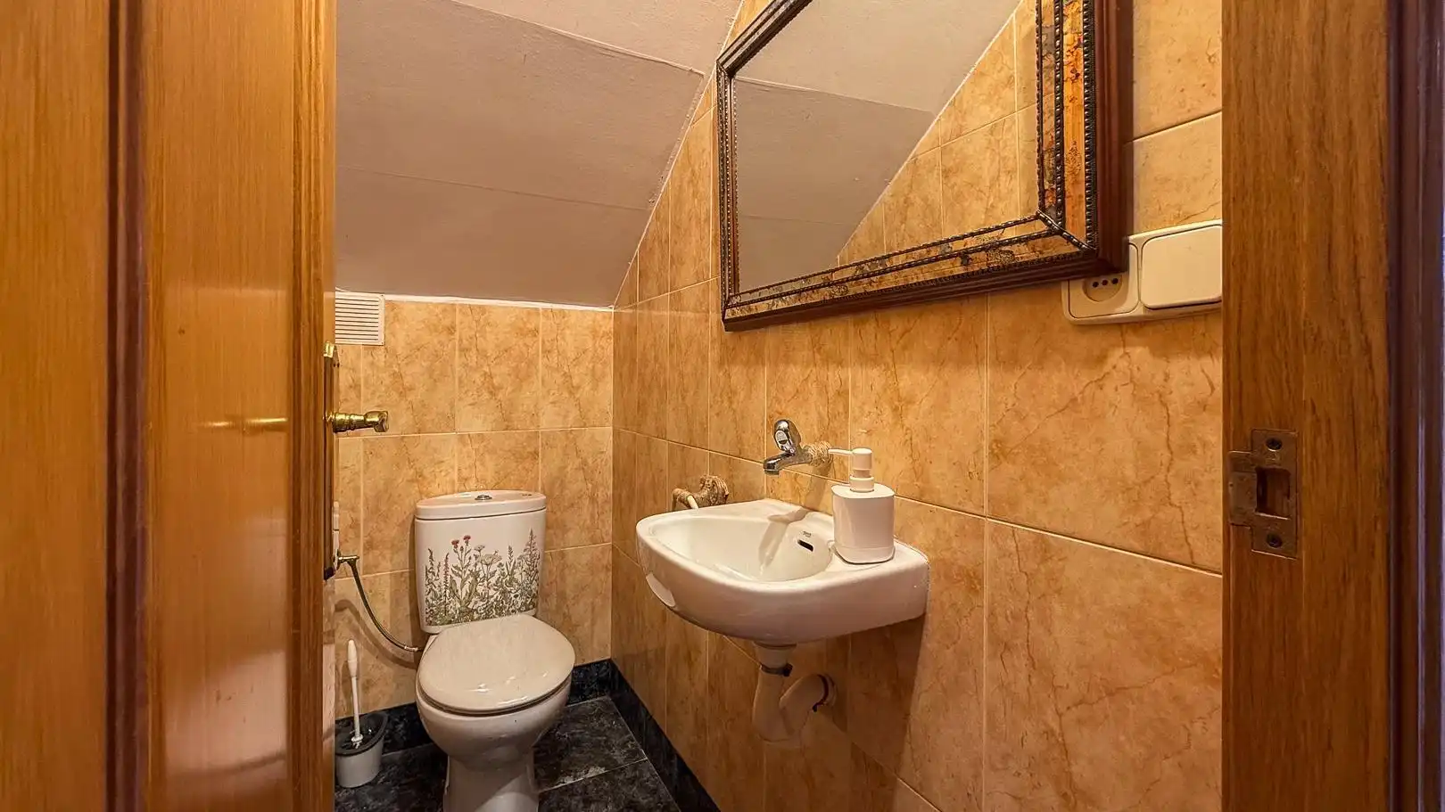 Baño de Casa o chalet en venta en Vallirana con Calefacción, Jardín privado y Terraza