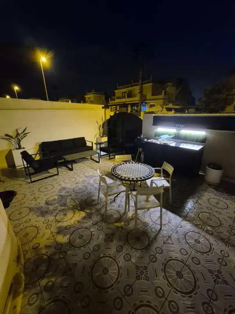 Terrassa de Casa adosada en venda en Torrevieja amb Aire condicionat