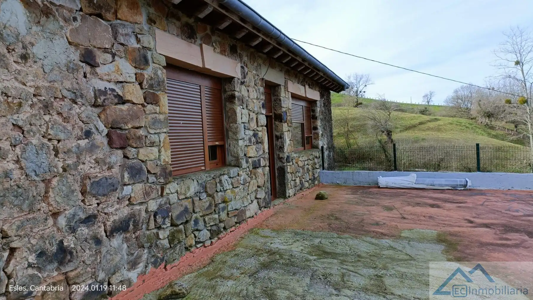Exterior view of Country homes for sale in Santa María de Cayón
