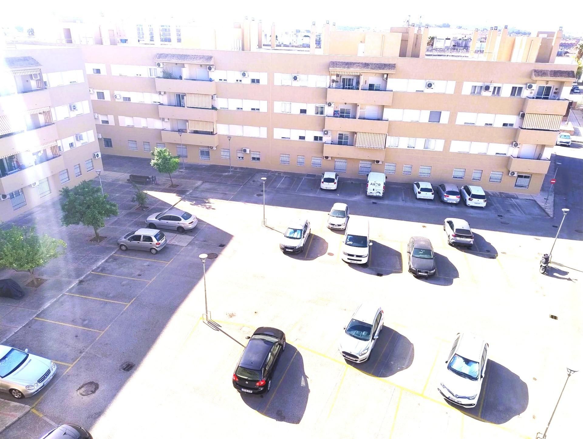 Aparcament de Pis en venda en Jerez de la Frontera amb Aire condicionat i Traster