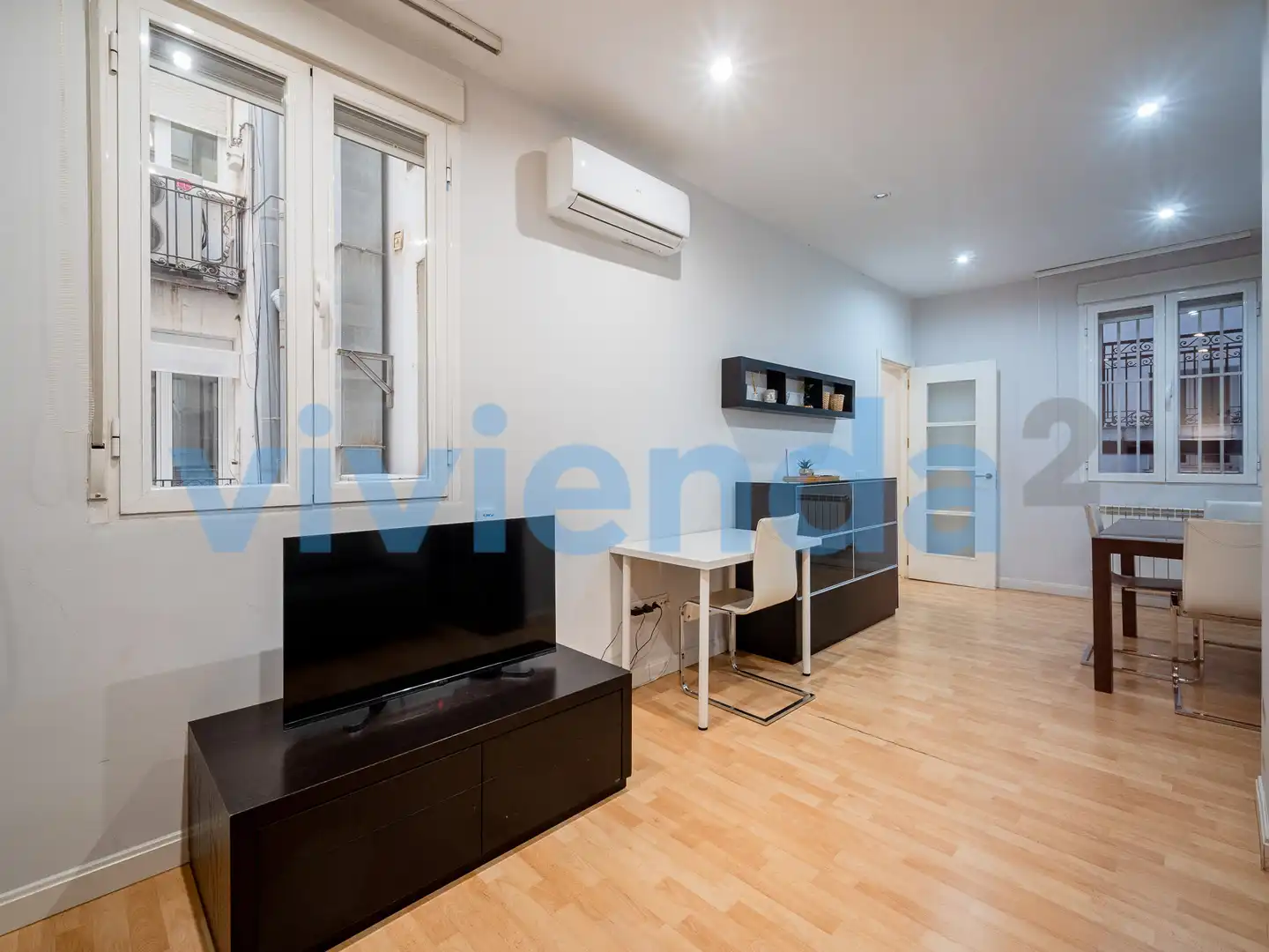 Living room of Flat for sale in Madrid  with Air Conditioner, Heating and Furnished