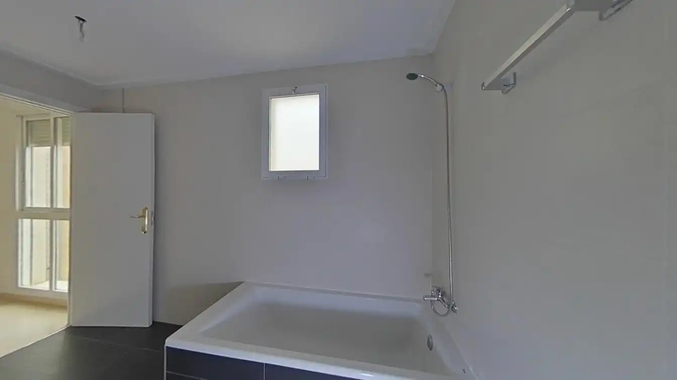 Baño de Piso en venta en Elche / Elx