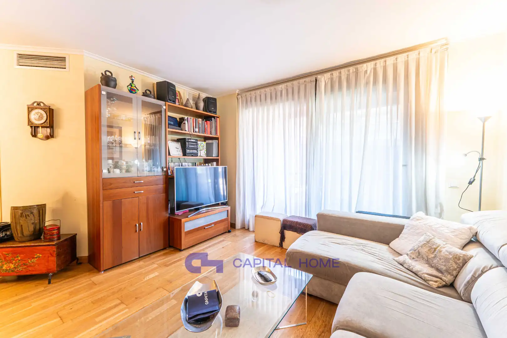 Sala d'estar de Pis en venda en Las Rozas de Madrid amb Aire condicionat, Calefacció i Parquet