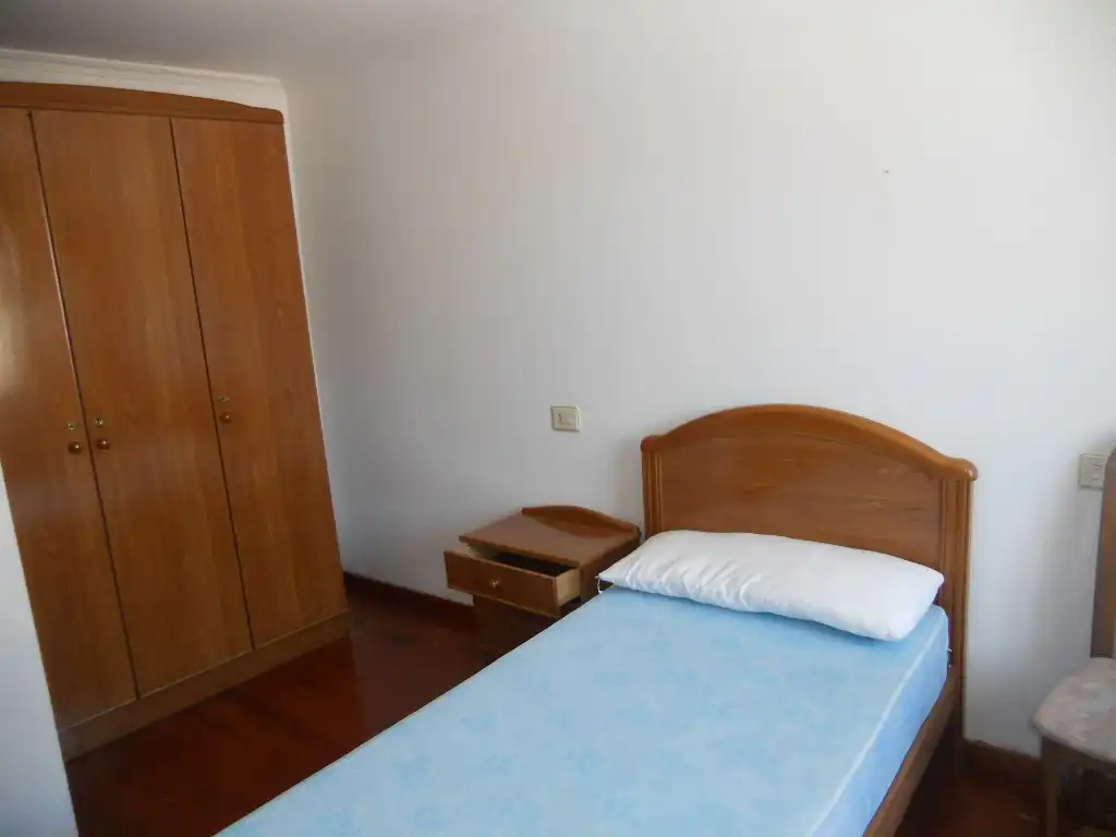 Bedroom of Flat for rent in Santiago de Compostela   with Heating, Furnished and Oven