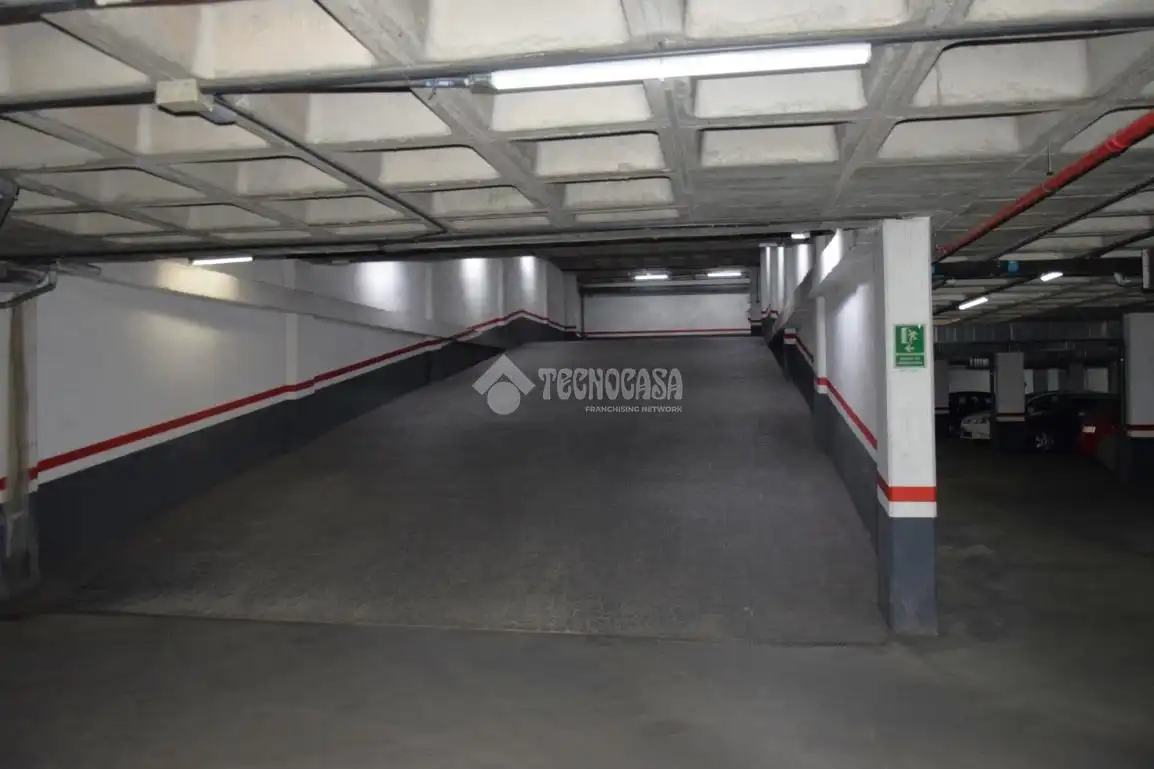 Individual amb ascensor en venda a Virgen del Rosario, imagen 9