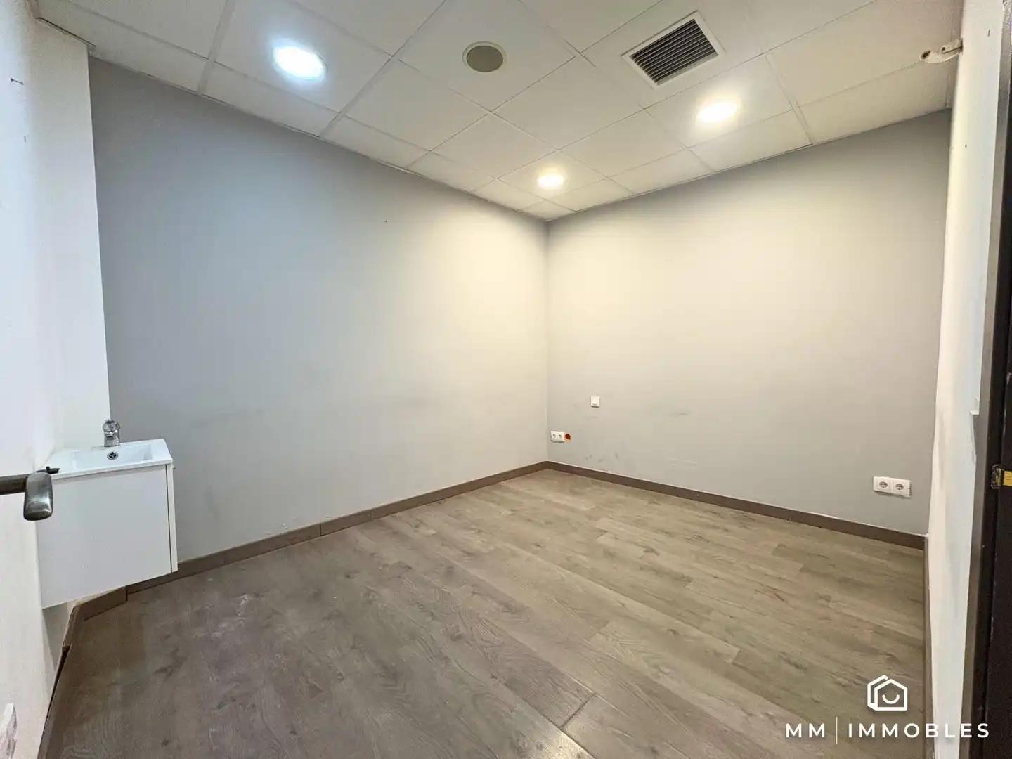 Gewerbefläche zur Miete in Carrer Carrer Travesseres 32, imagen 15