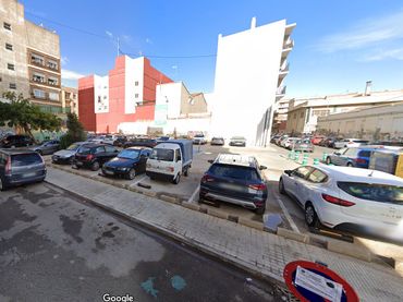 Terreny residencial en venda a Calle de Isabel la Católica 15