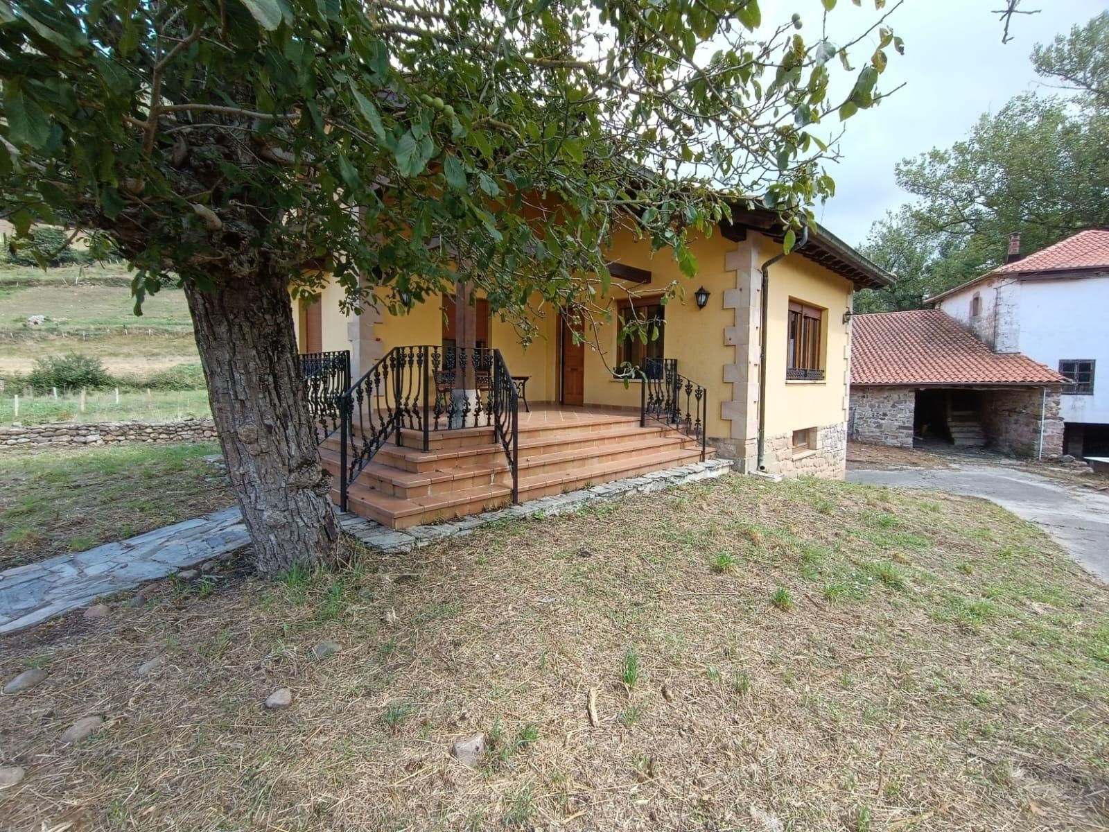Exterior view of House or chalet for sale in Arenas de Iguña  with Heating, Private garden and Terrace