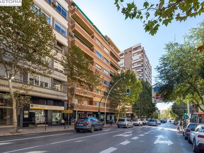 Vista exterior de Pis en venda en  Granada Capital