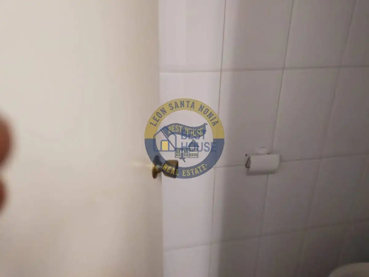 Business premises for sale in Trobajo del Camino, imagen 18