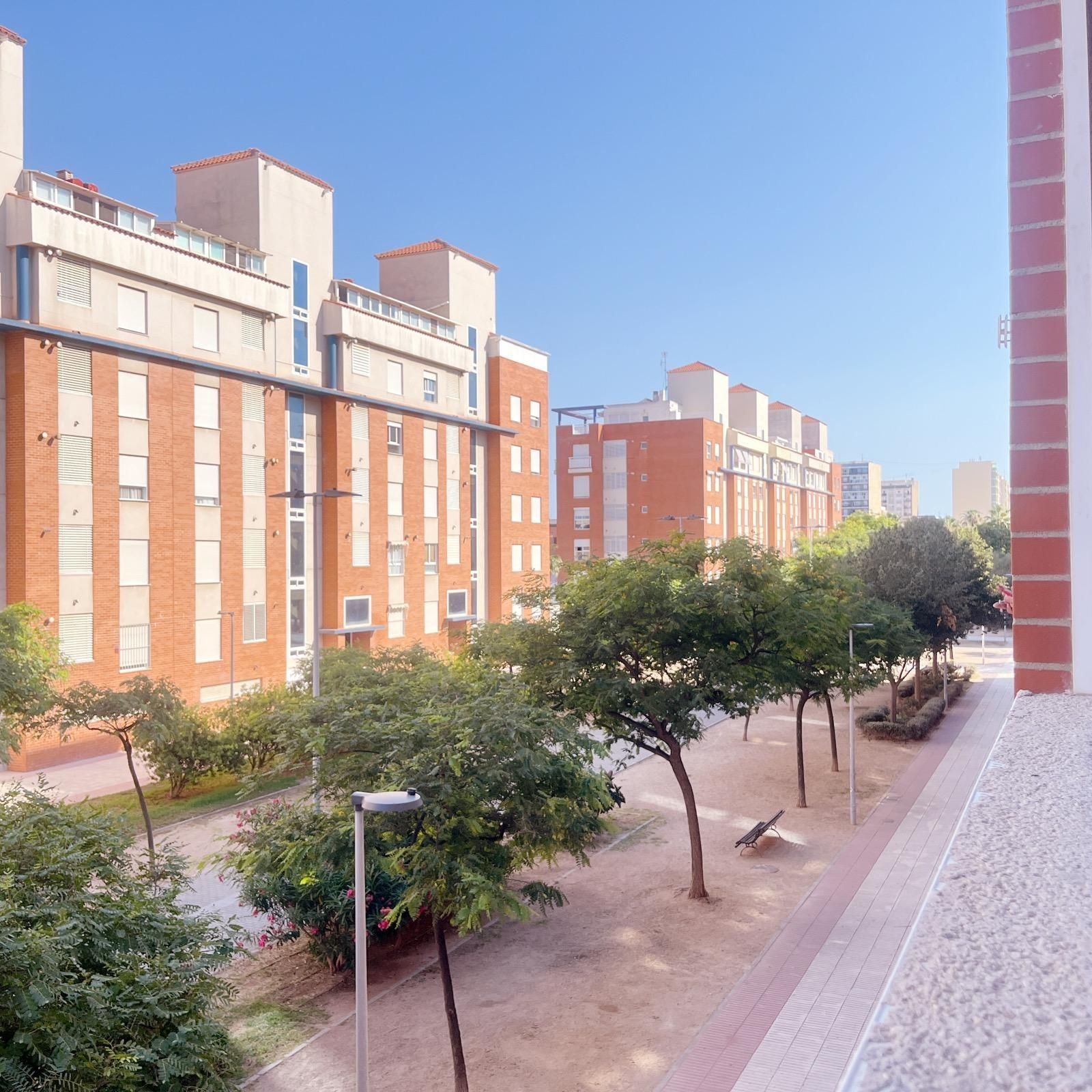 Exterior view of Flat for sale in Castellón de la Plana / Castelló de la Plana  with Air Conditioner, Private garden and Balcony