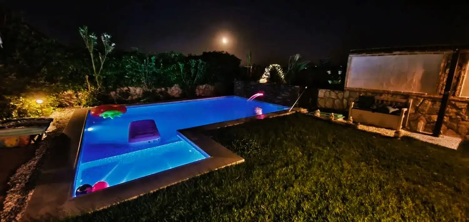 Schwimmbecken von Haus oder Chalet zum Verkauf in Barcience mit Klimaanlage, Heizung und Privatgarten