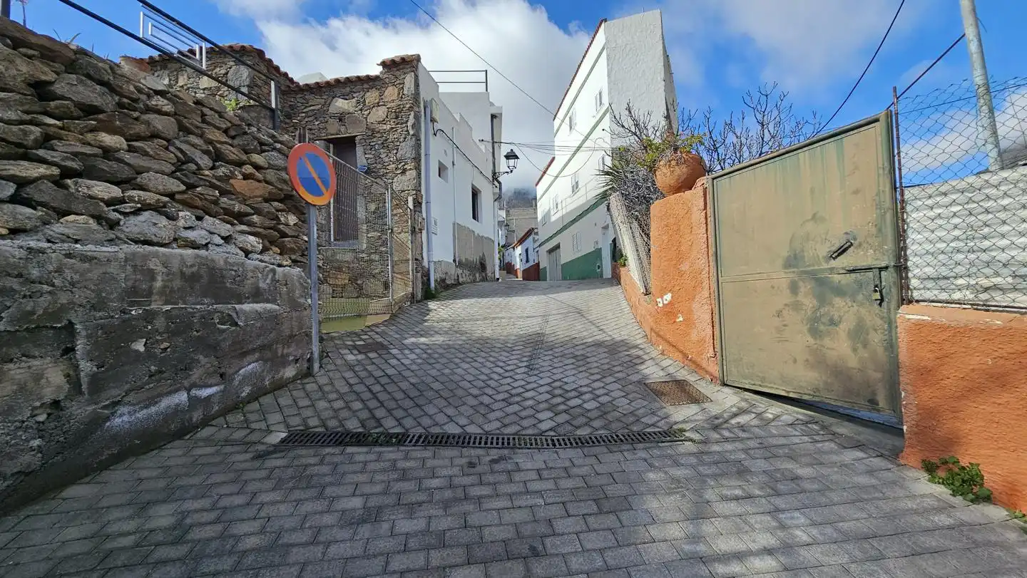 Vista exterior de Casa o xalet en venda en San Bartolomé de Tirajana amb Jardí privat, Terrassa i Piscina