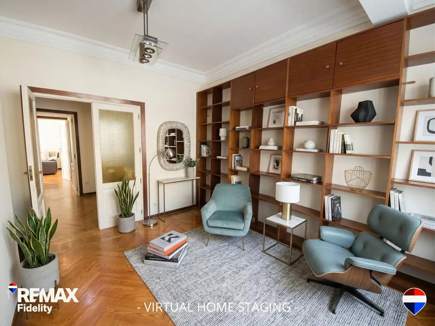 Living room of Flat for sale in  Madrid Capital  with Parquet flooring, Terrace and Balcony