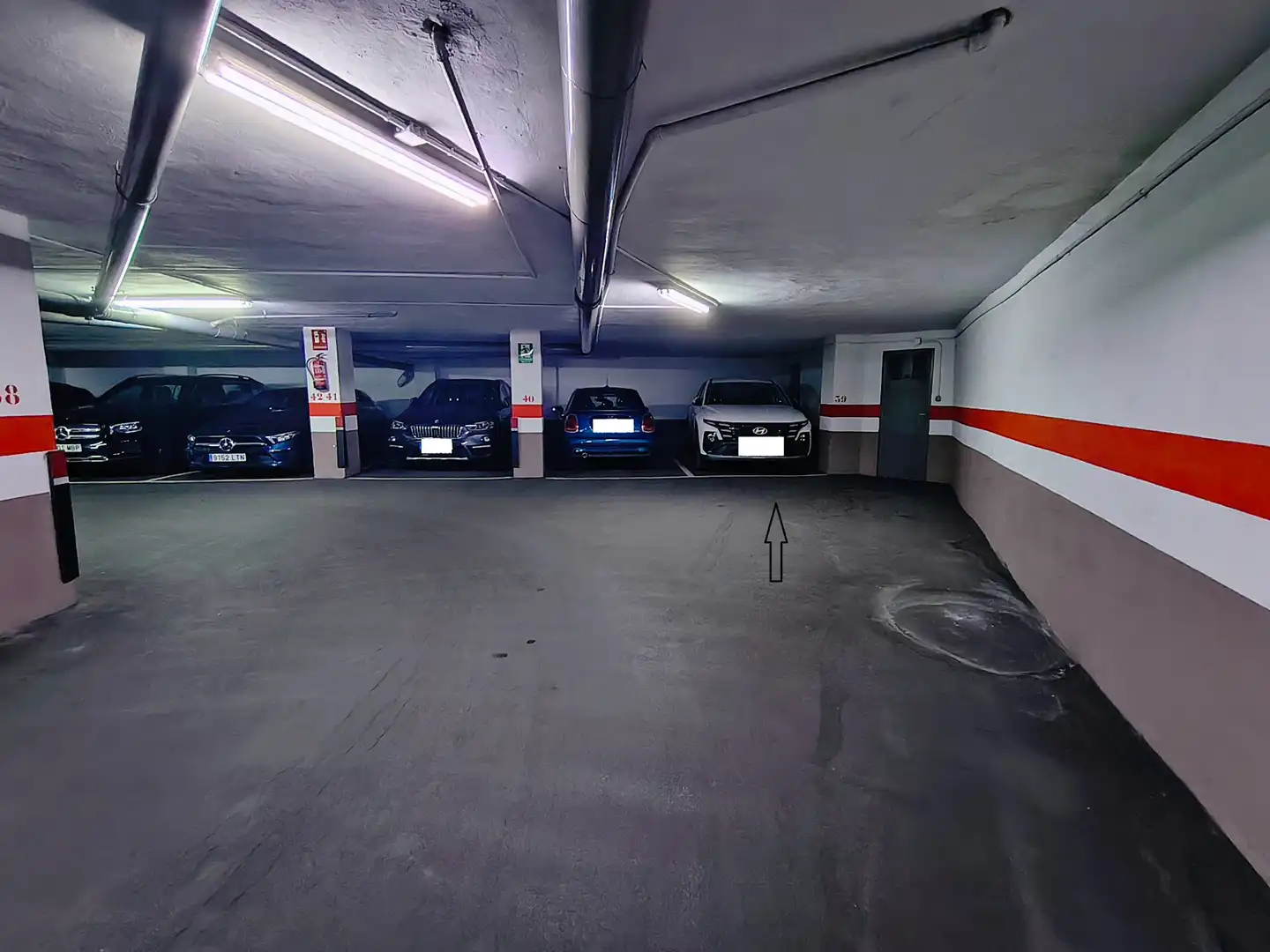 Parkplatz von Wohnung zum Verkauf in Alicante / Alacant mit Klimaanlage, Terrasse und Abstellraum