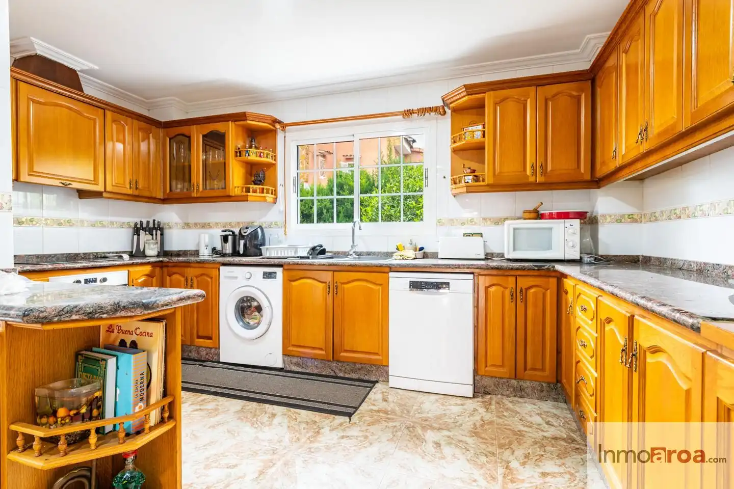 Kitchen of Houses for sale in L'Eliana  with Private garden, Terrace and Swimming Pool