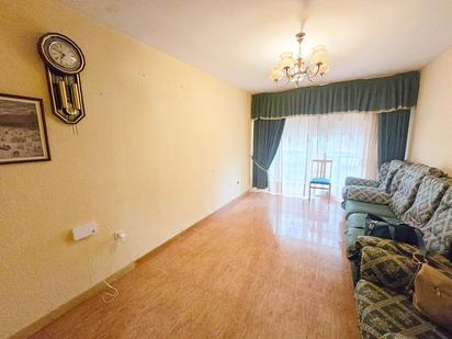 Sala d'estar de Pis en venda en Leganés amb Terrassa i Alarma