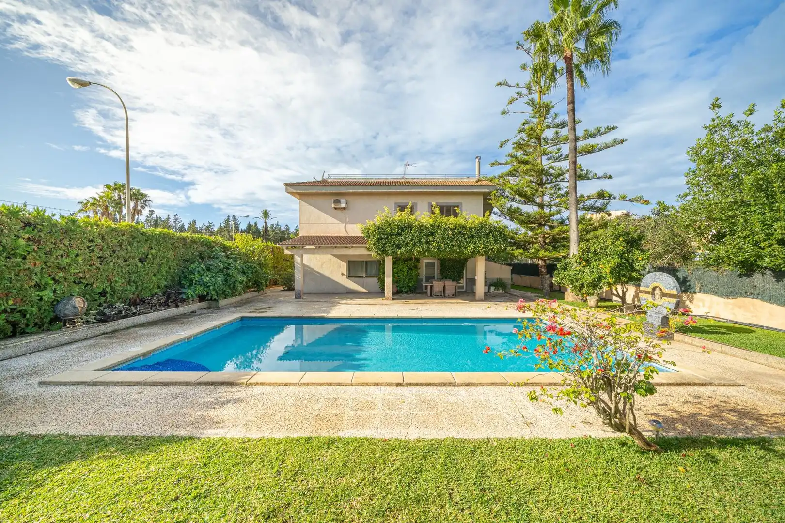 Swimming pool of Houses for sale in Llucmajor