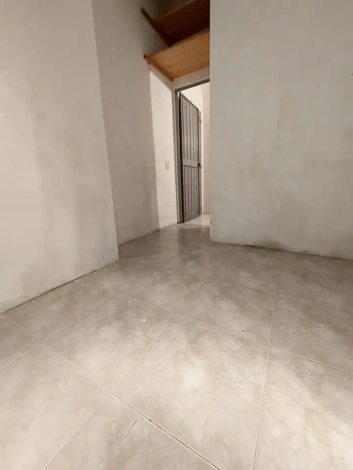 Piso con ascensor en alquiler en Este, imagen 19
