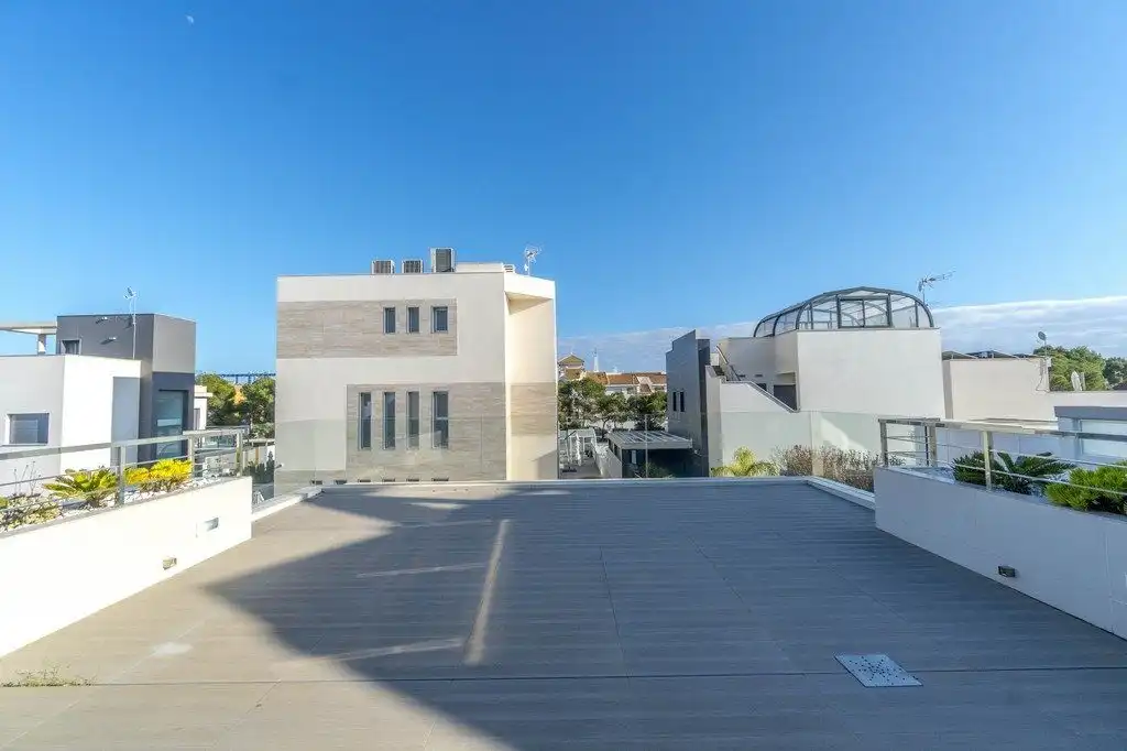 Villa mit Terrasse zum Verkauf in Calle Juan Marsé, imagen 33