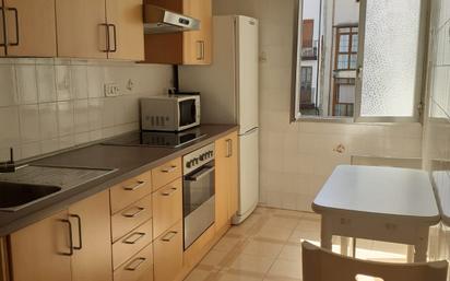 Kitchen of Flat for sale in Castro-Urdiales  with Storage room and Furnished