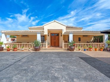 Casa rústica en venda a Almoradí