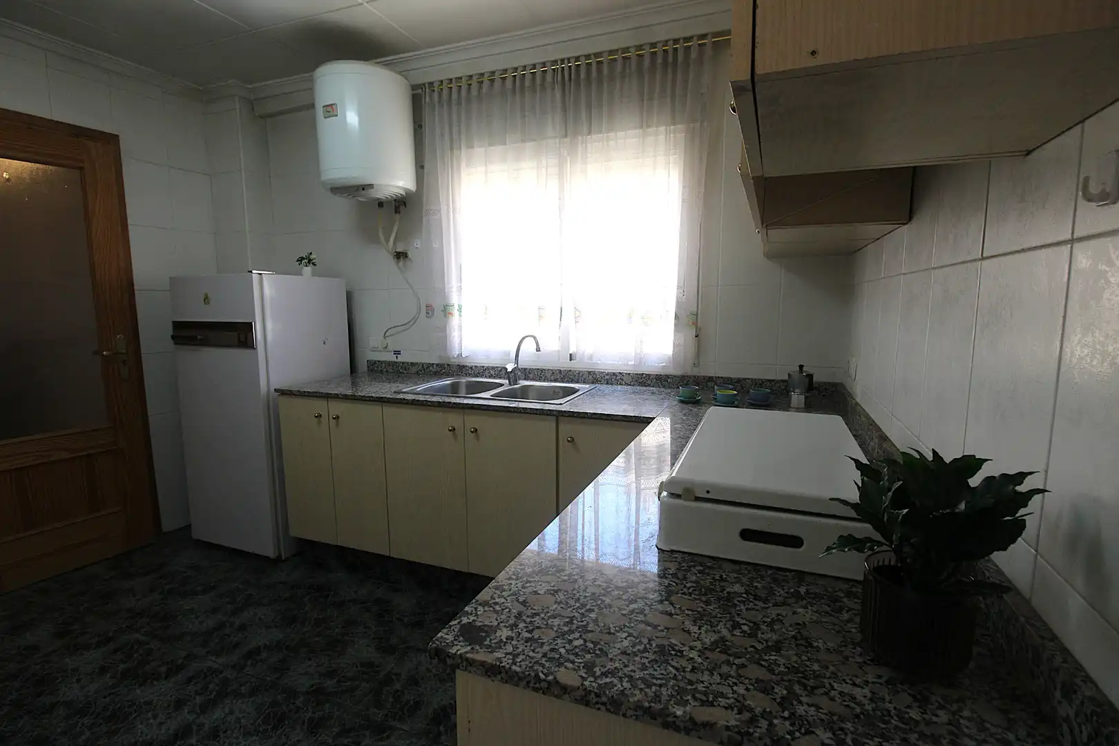 Cocina de Casa adosada en venta en Almansa con Terraza y Trastero