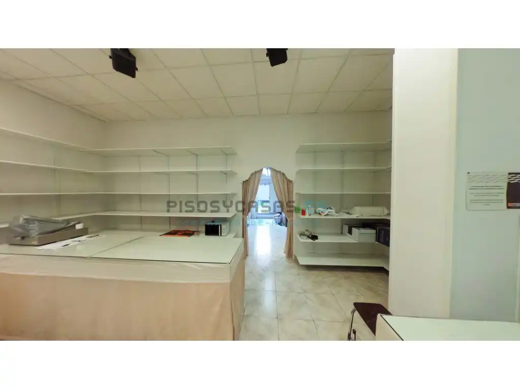 Local en venta en Zaragoza con Amueblado